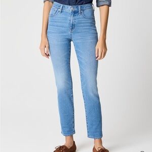 NWT J.Crew Woman’s Essential Straight Jean Light Blue Size 35T